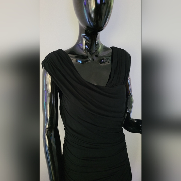 Nicole Miller Side Ruched Dress - Picture 2 of 8